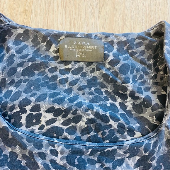 Zara tank with built in bra - Picture 2 of 3